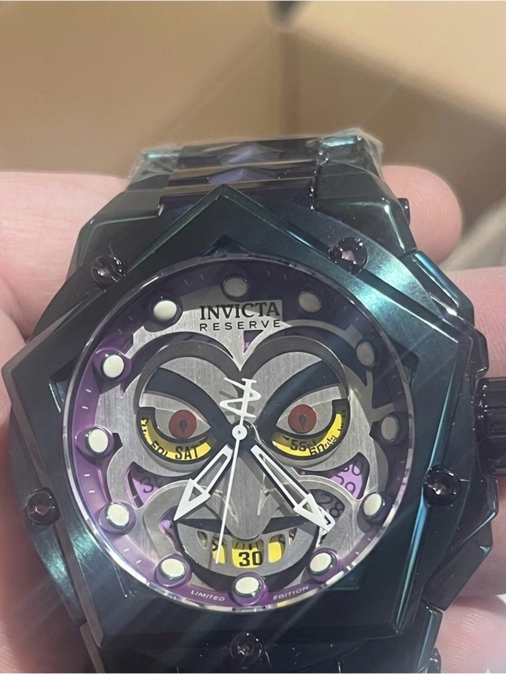 Invicta Reserve DC Comics Joker Limited Edition| 54mm |Swiss Ronda Z60 Movement - Picture 11 of 11